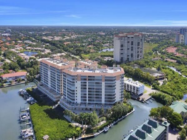 Naples Condo 970707