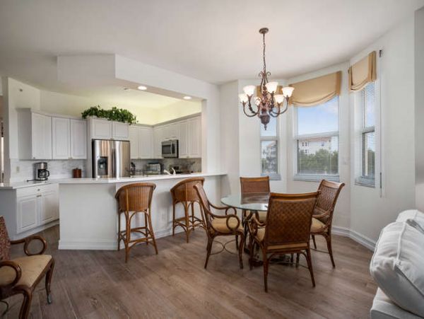 Naples Condo 970711