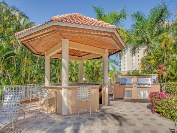 Naples Condo 970711