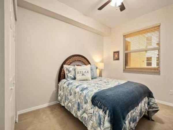 Naples Walk to Beach Rental Sleeps 6 Guests