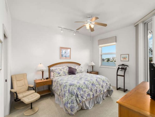 Naples Condo 970721