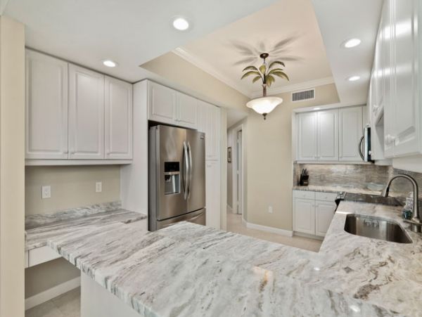 Naples Condo 970750