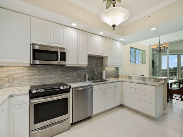 Naples Condo 970750