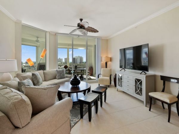 Naples Condo 970750