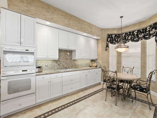 Naples Home 970753