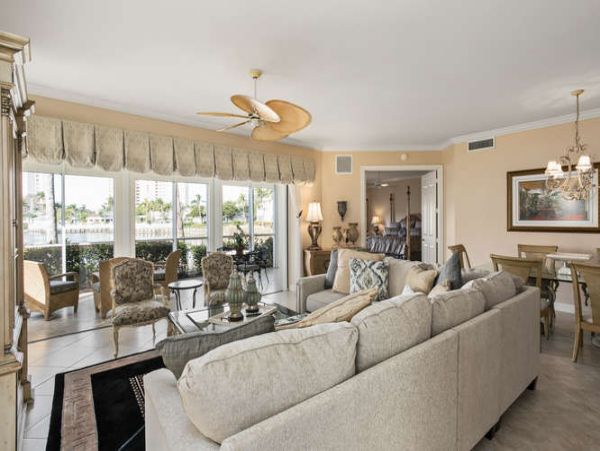 Naples Home 970753