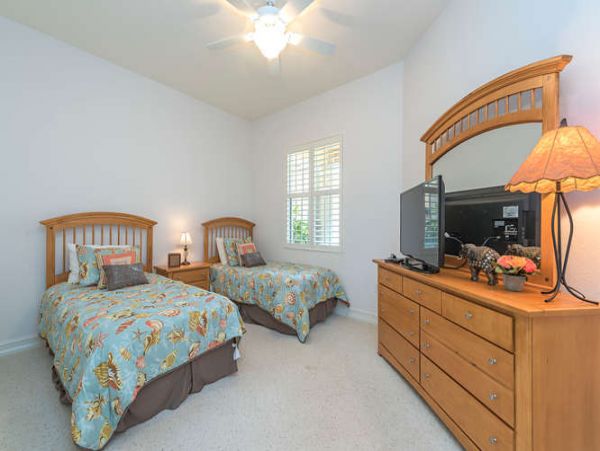 Naples Condo 970770