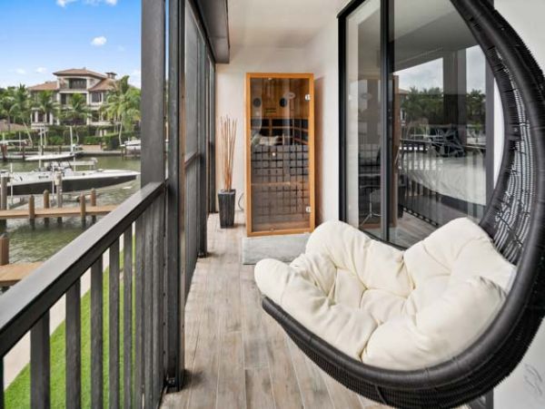 Naples Condo 970778