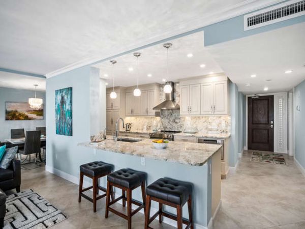 Naples Condo 970779