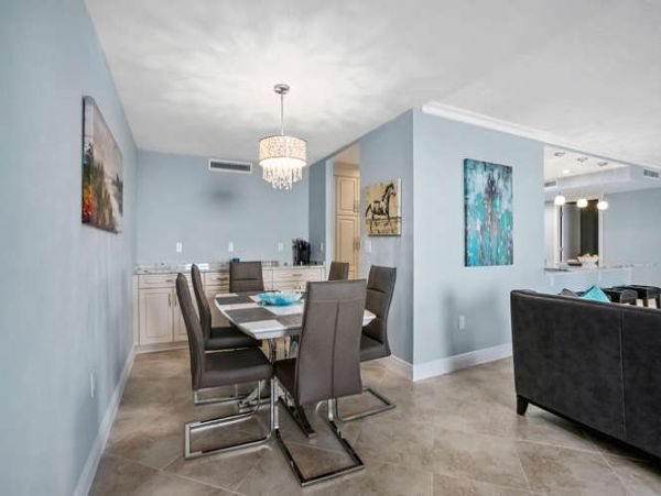 Naples Condo 970779