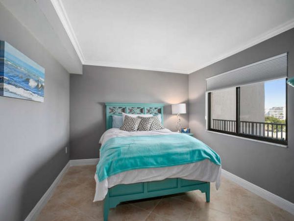 Naples Condo 970779
