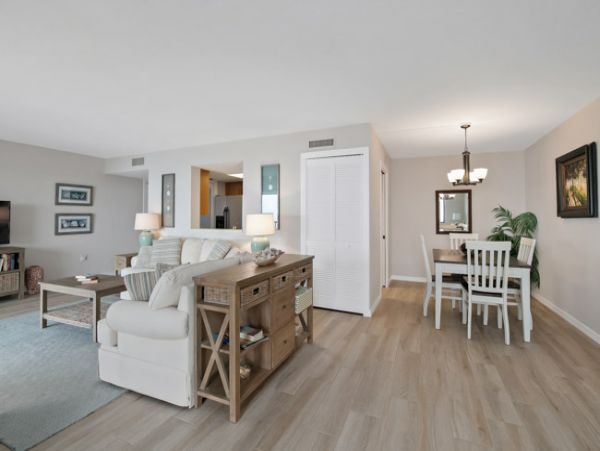 Beachfront 2 Bedroom Condo Full Ocean Views in Naples