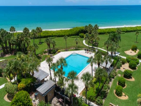 Beachfront 2 Bedroom Condo Full Ocean Views in Naples