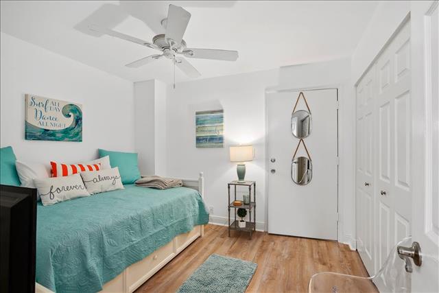 Lovely Condo with 2 Bedrooms Steps to the Beach