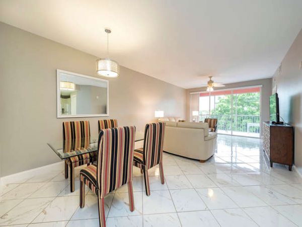 Naples Condo 970798