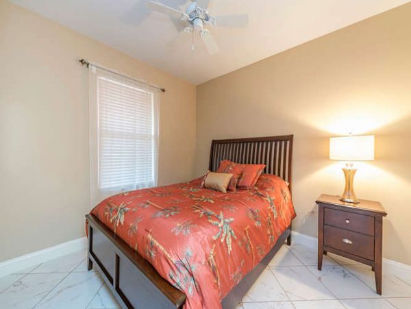 Naples Condo 970798