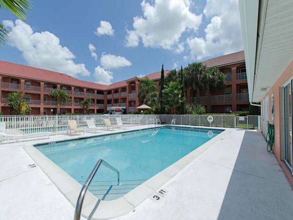 Naples Condo 970798