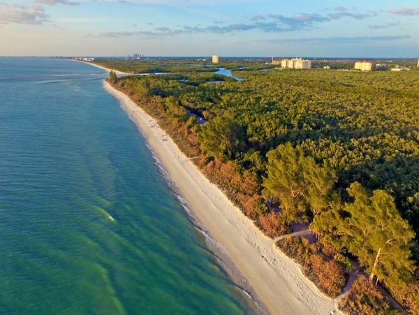 Florida Vacation Rentals North Naples 3-Bedroom Condo Near Delnor-Wiggins Beach