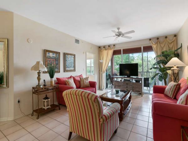 Naples Condo 970800