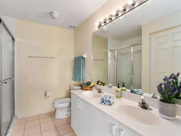 Naples Condo 970800
