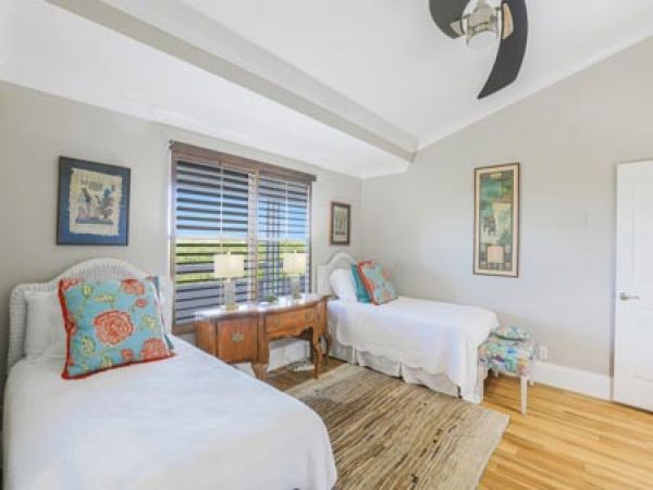 Naples Condo 970808