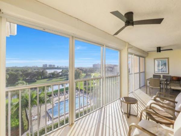 Naples Condo 970808