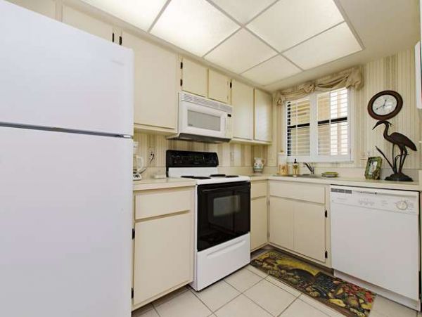 Naples Condo 970811