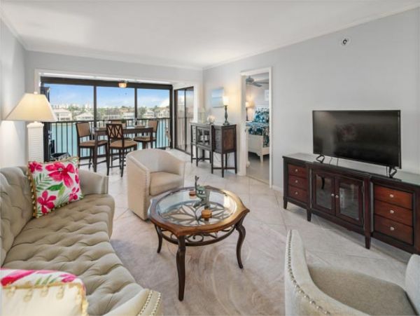 Naples Condo 970816