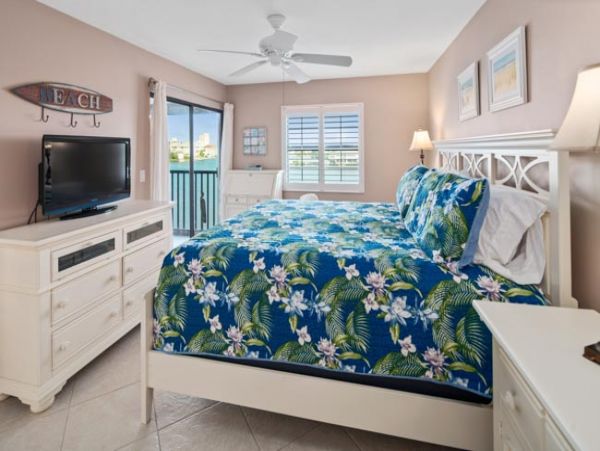 Naples Condo 970816