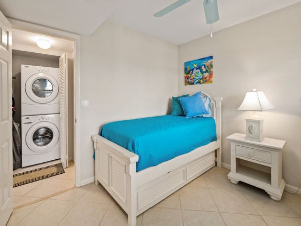 Naples Condo 970816
