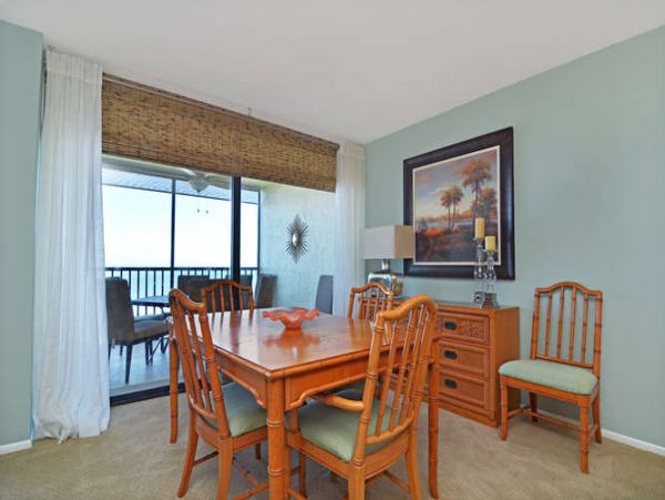 Naples Condo 970818