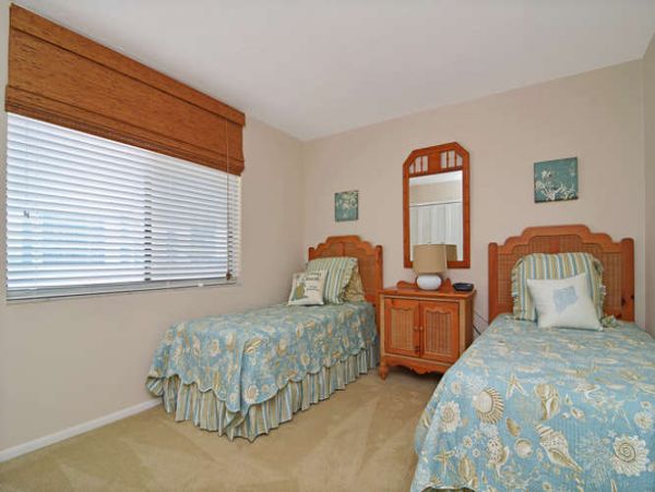 Naples Condo 970818