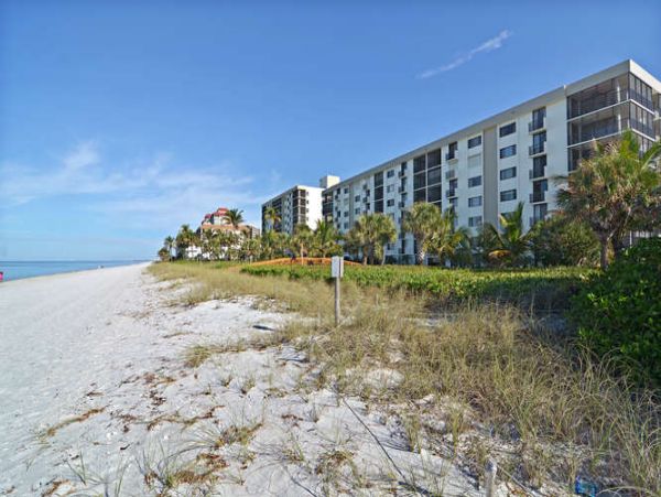 Naples Condo 970818
