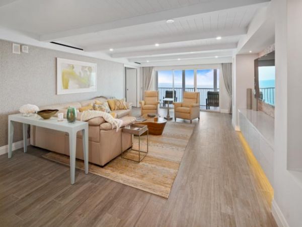 Naples Condo 970820