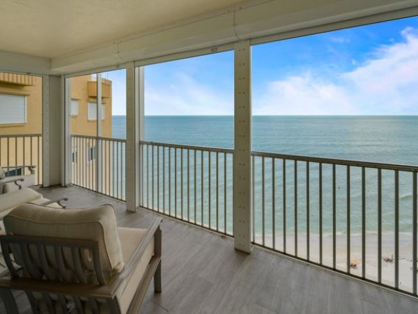 Naples Condo 970820