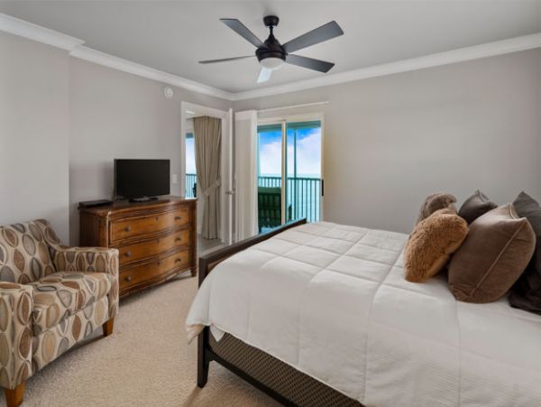 Naples Condo 970820