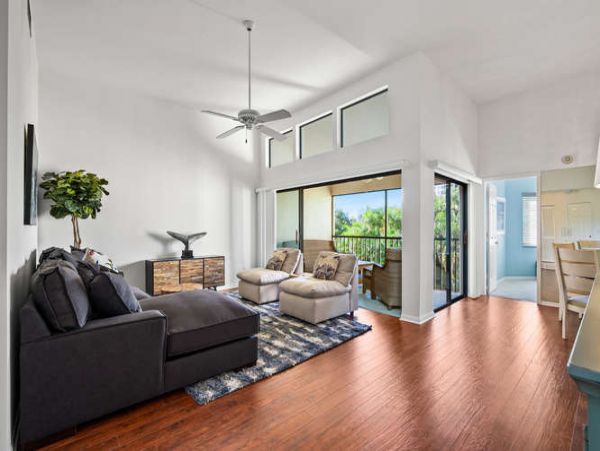Naples Condo 970822
