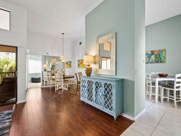 Naples Condo 970822
