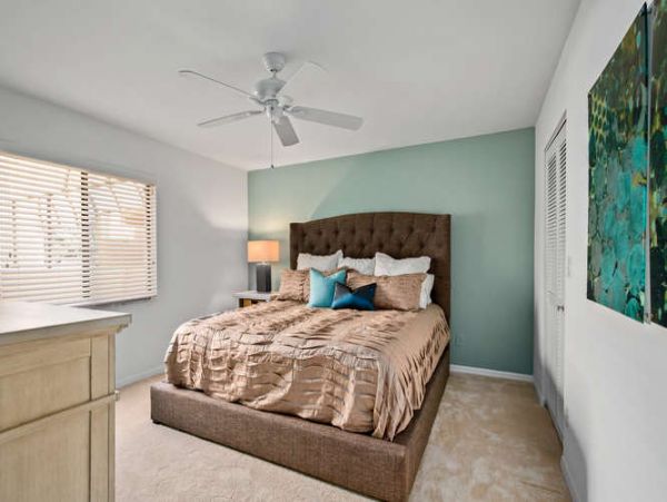 Naples Condo 970822