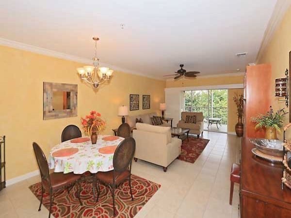 Naples Condo 970825