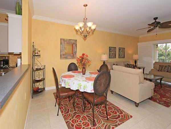 Naples Condo 970825