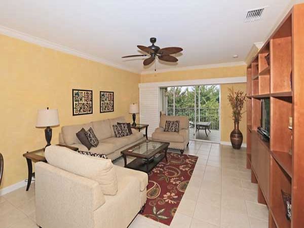 Naples Condo 970825