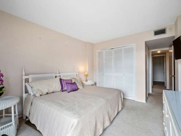 Naples Condo 970830