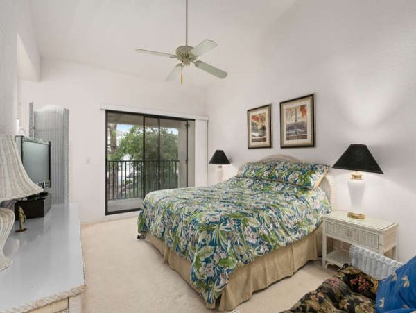 Naples Condo 970834