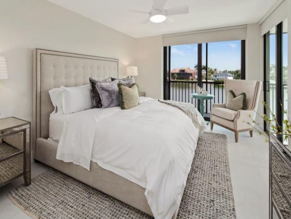 Naples Condo 970845