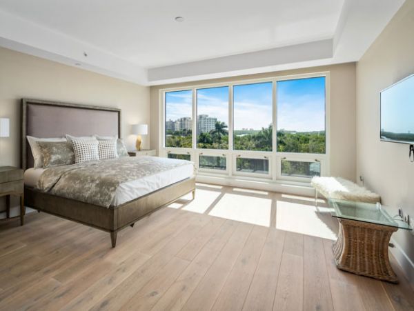 Naples Condo 970858