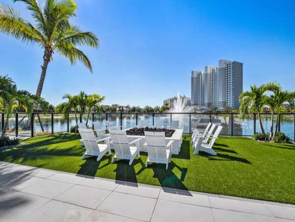 Naples Condo 970858