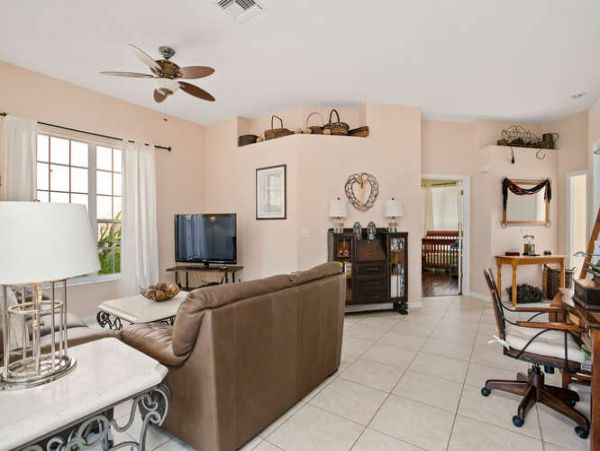 Naples Home 970862