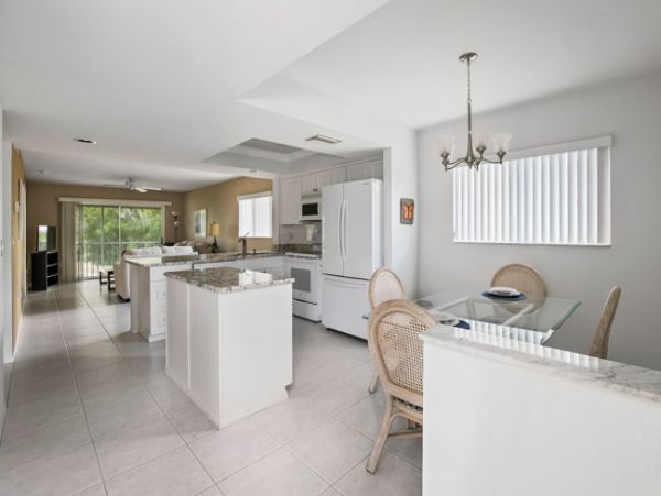 Naples Condo 970864