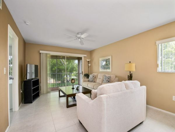 Naples Condo 970864
